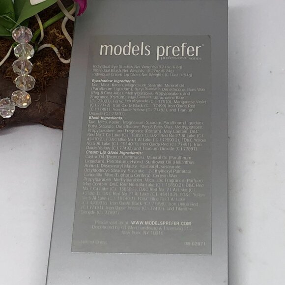 Models Prefer Blush + Eyeshadow + Lip Gloss 3-in-1 Makeup Palette -14 Colors-New - Picture 4 of 4